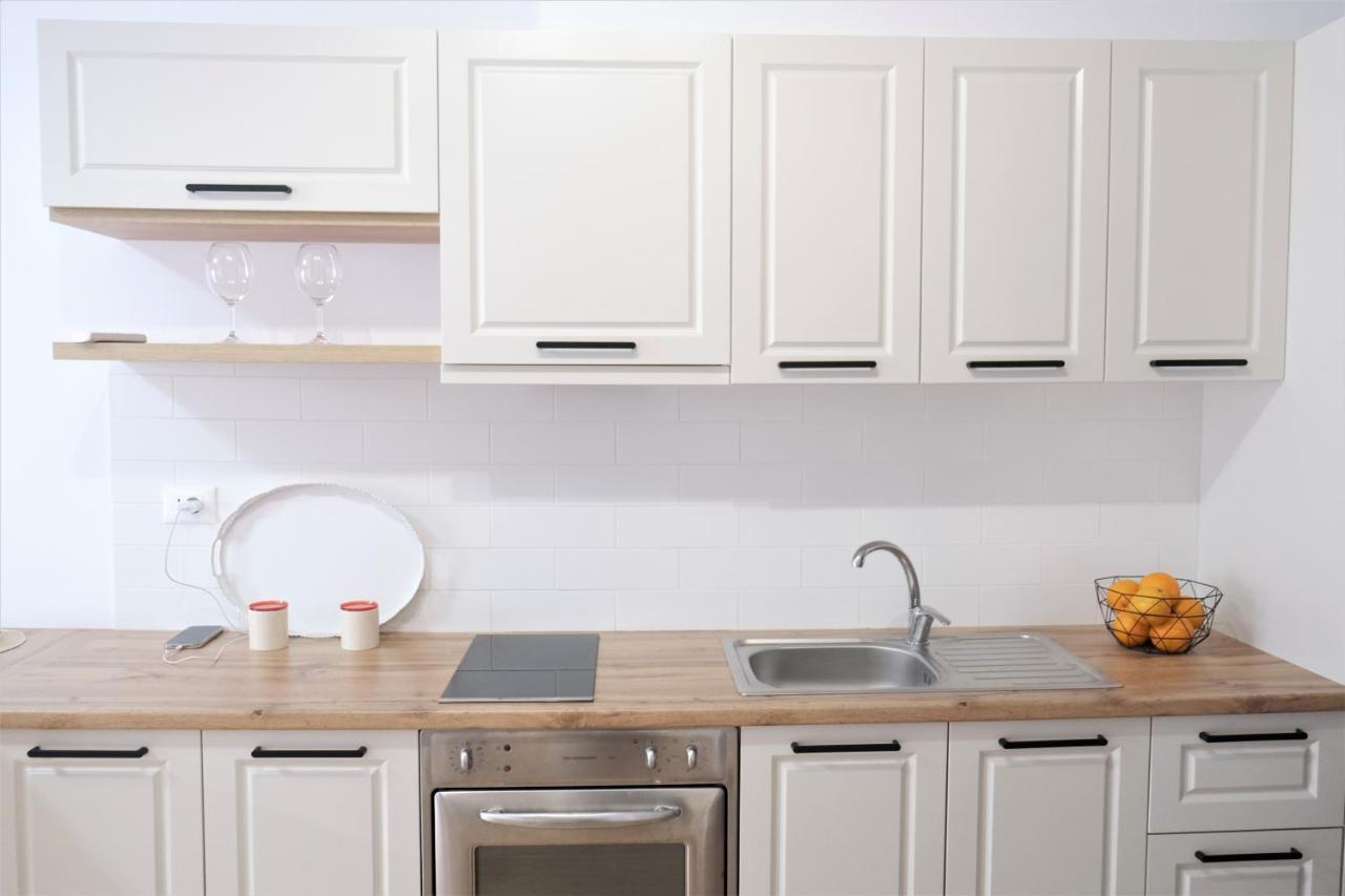 Apartment In The Heart Of Old Bazaar, Tirana - Hana Apartments エクステリア 写真